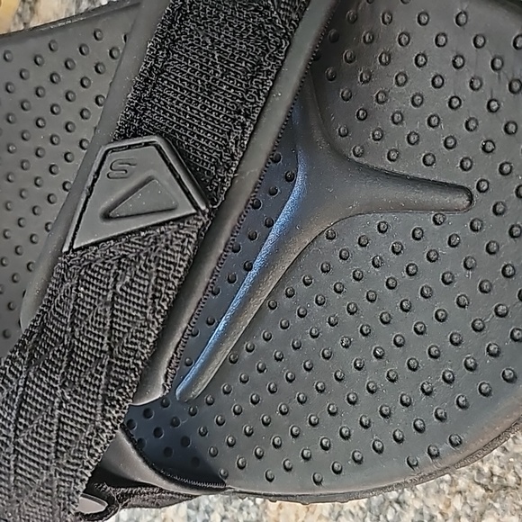 Brand New Men's Sketchers Memory Foam Sandles - Picture 3 of 11